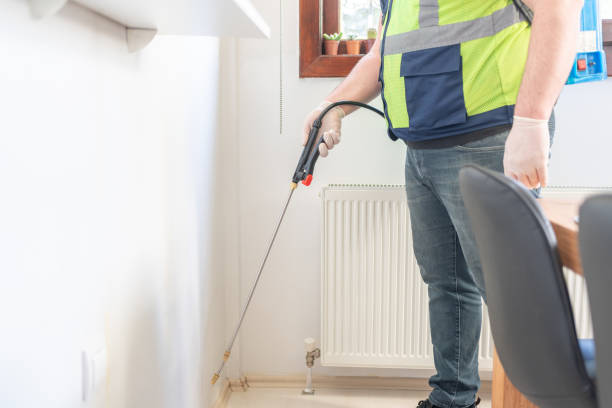 Best Best Pest Control Companies  in Lake Wales, FL